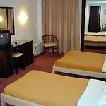 Saint George Hotel 4*
