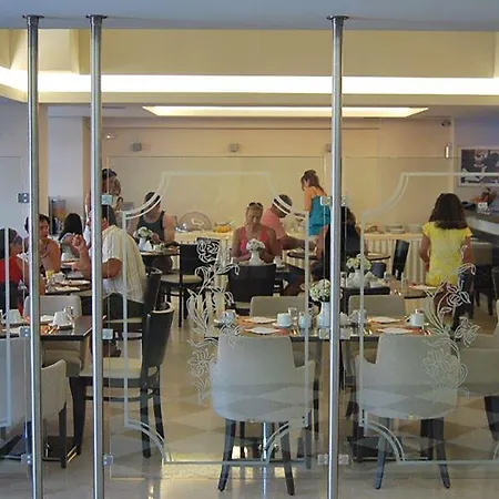 Saint George Hotel 4*