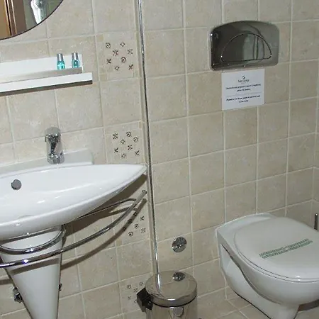 圣乔治酒店 酒店