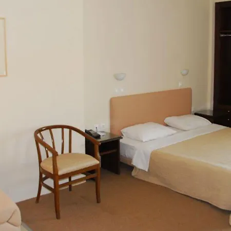 Saint George Hotel 4*