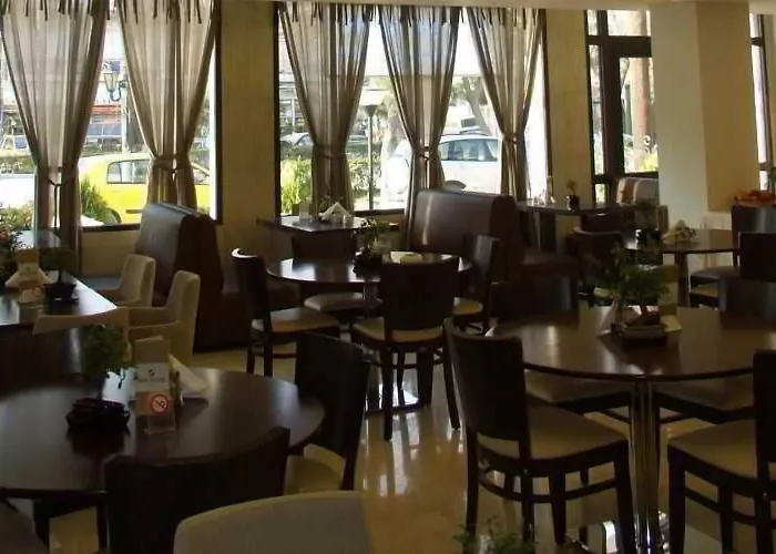 Saint George Hotel 4*